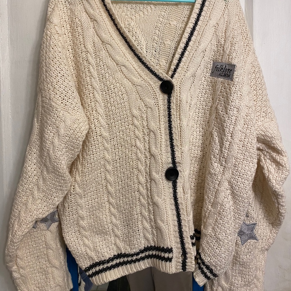 Taylor Swift "the cardigan"